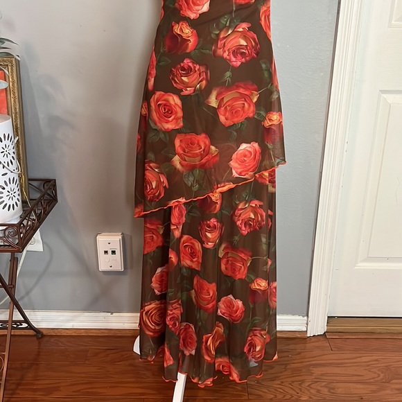 Rose Print Mesh Layered Maxi Dress with Adjustable Straps/ Size Small - Picture 3 of 9